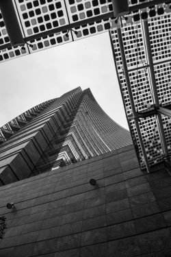 Milano, Gae Aulenti - Canon EOS 5D Mk2 Immagine Gae Aulenti