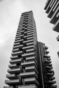 Milano, Gae Aulenti - Canon EOS 5D Mk2 Immagine Gae Aulenti