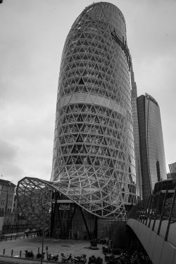 Milano, Gae Aulenti - Canon EOS 5D Mk2 Immagine Gae Aulenti